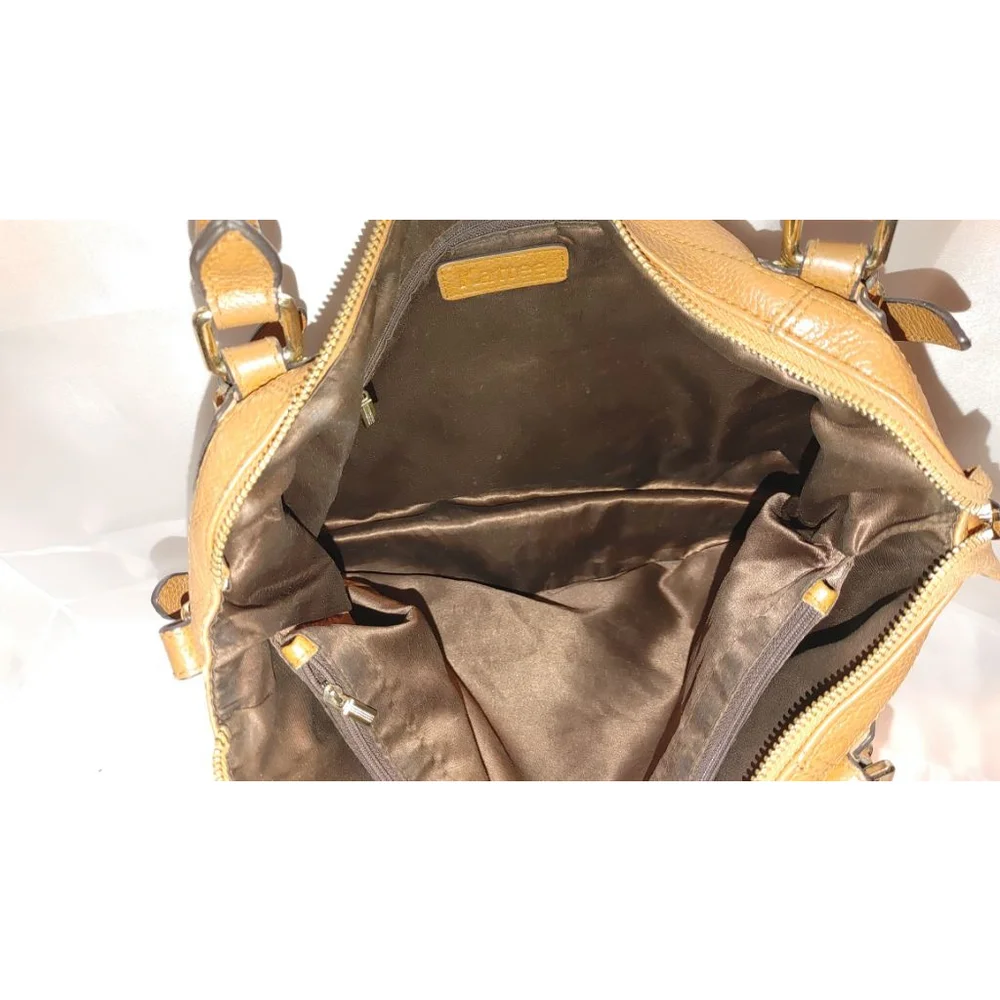 Kattee Pebbled Leather Shoulder Bag